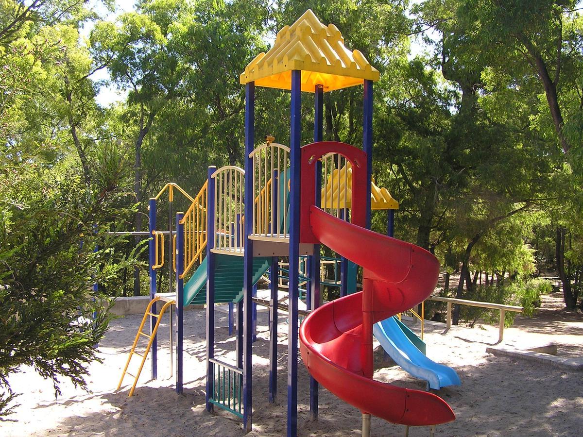 Coalmine Beach Holiday Park والبول المظهر الخارجي الصورة